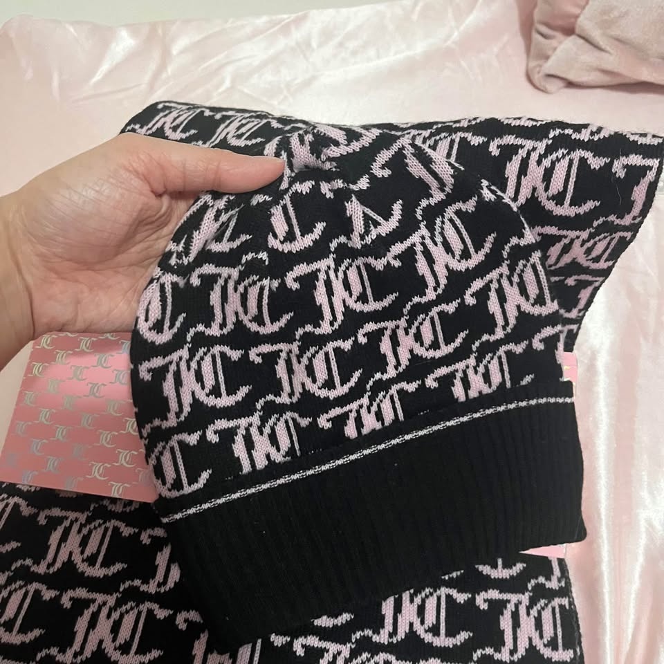 Juicy Couture Monogram Scarf and Beanie Set - new with tags - photo 3