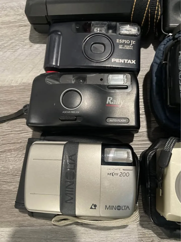 Camera lot! ( all must go! $200 OBO! ) image indicator(3)
