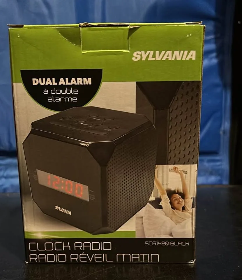 Sylvania Cube clock radio image indicator(3)