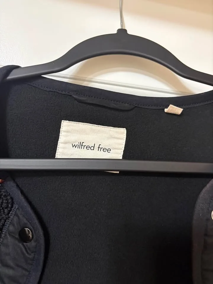 Wilfred Aritzia Sherpa Jacket image indicator(3)