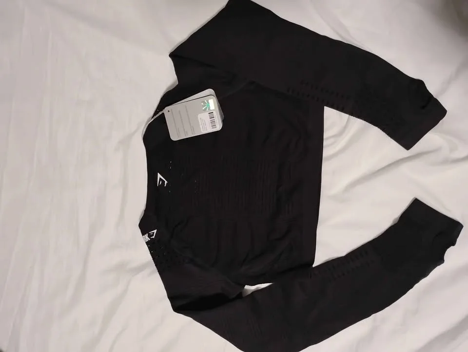 Gymshark Long Sleeve Crop Top image indicator(2)