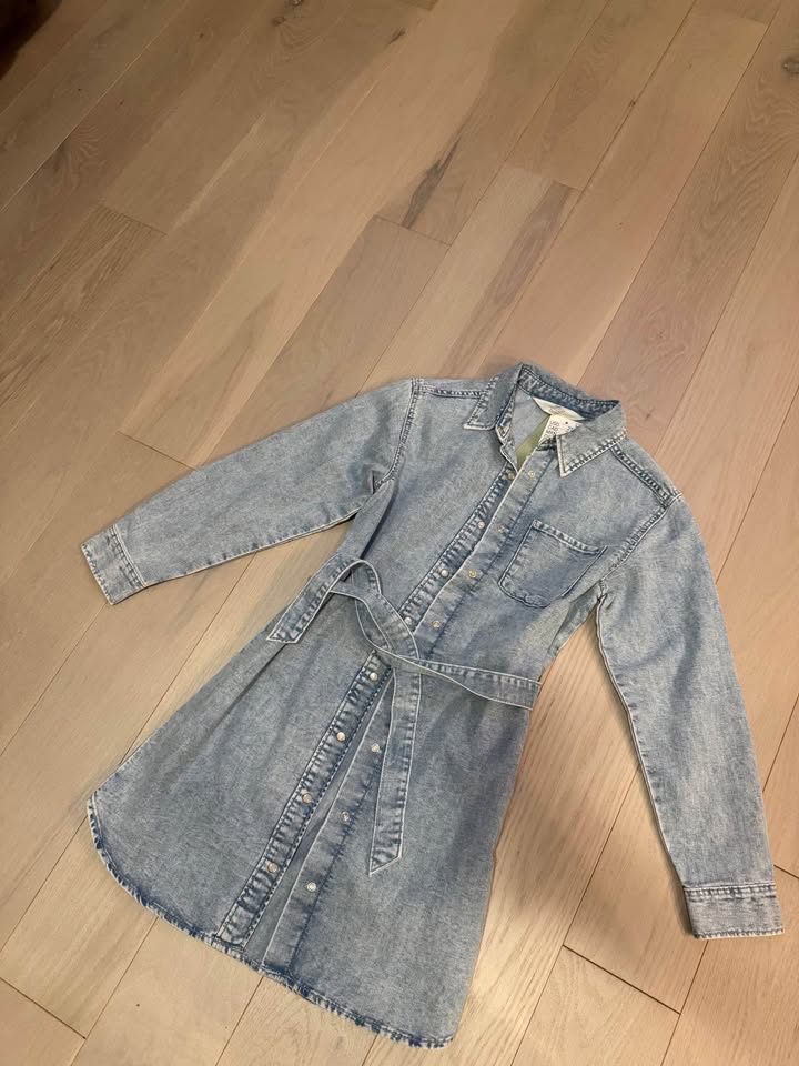 H&M Girls Denim Shirt Dress - Size 9-10 - photo 4