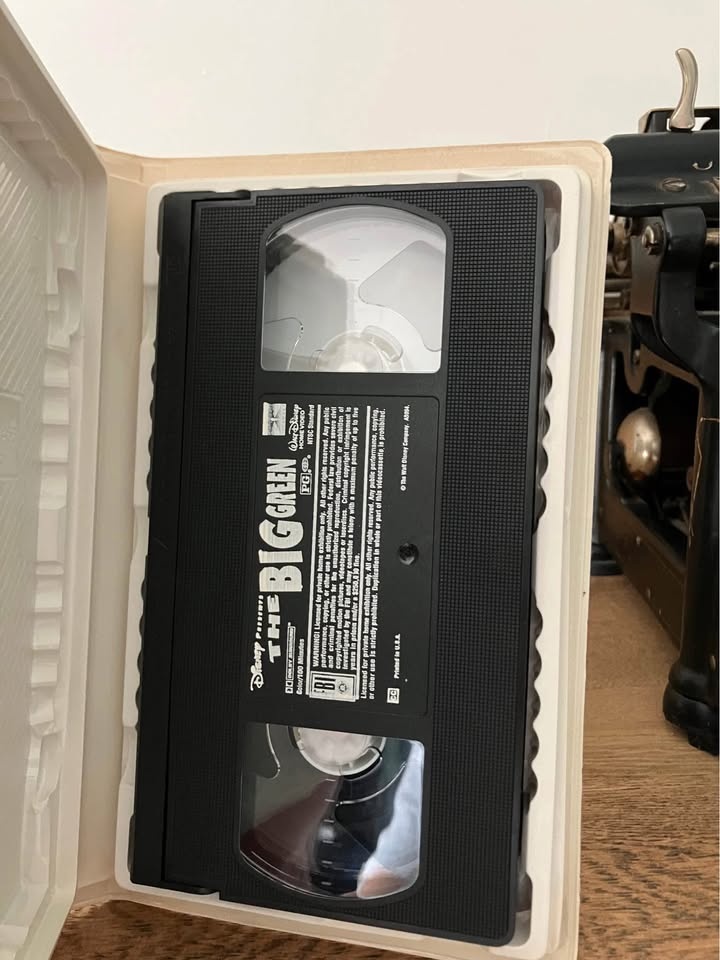 Disney The Big Green VHS - photo 2