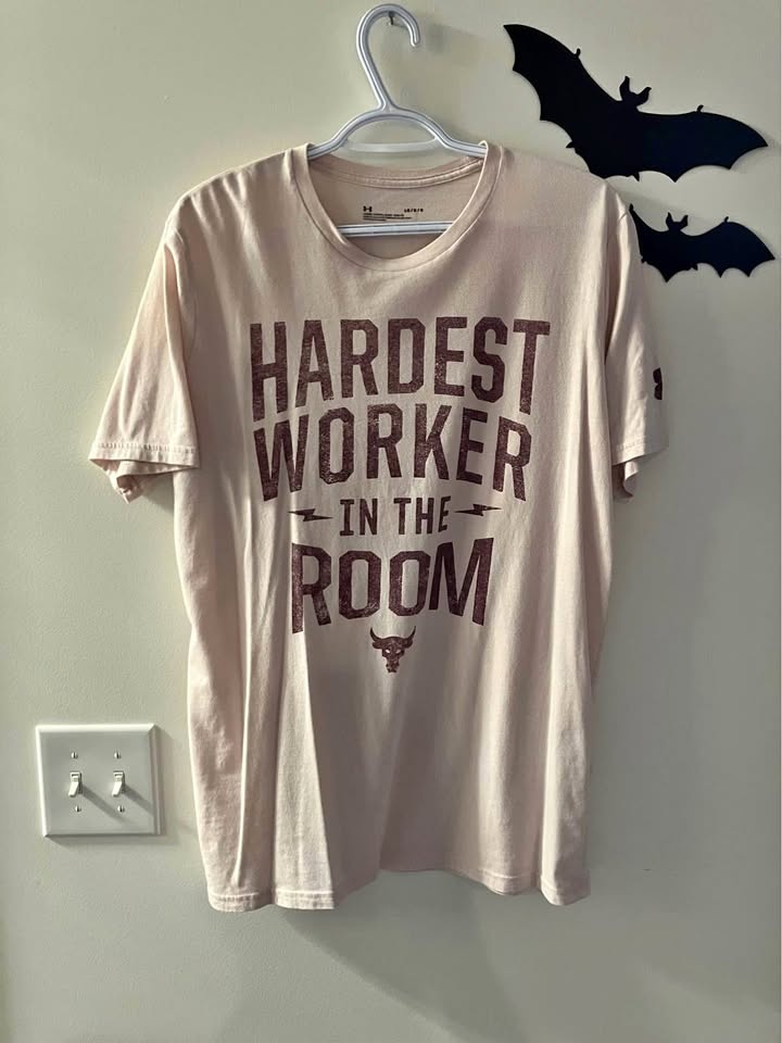 Under Armour Men’s T Shirt Loose Size Large Hardest Worker
