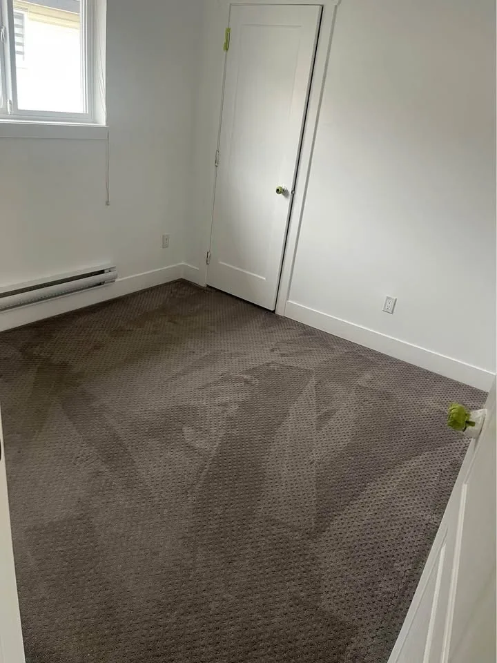 1 Bed 1 Bath - House image indicator(3)