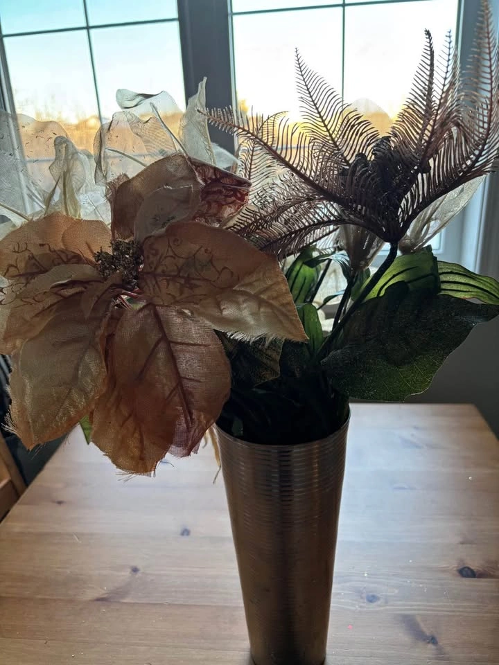 Artificial Poinsettia Bouquet - photo 2