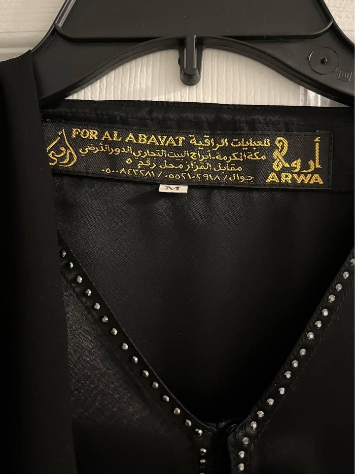 Satin Abaya matching scarf ( size M ) - photo 3