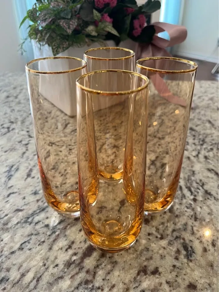 champagne tall glasses with gold rim ( set of 4) image indicator(2)