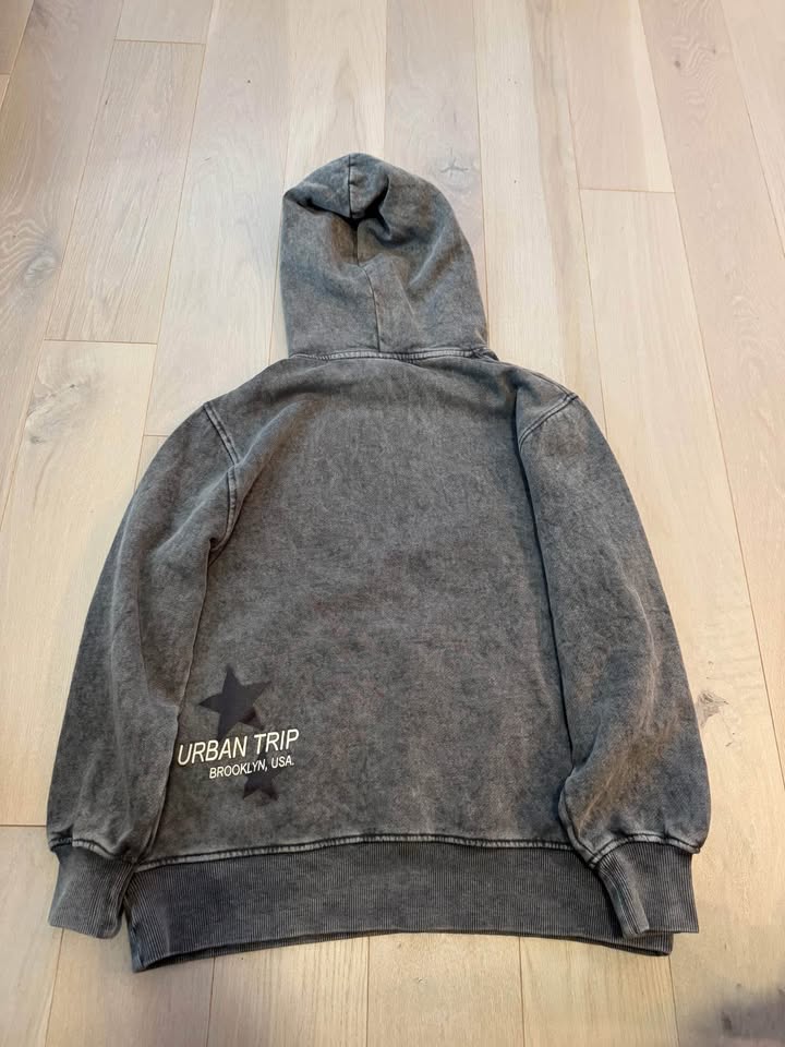 ZARA Kids New York Set Hoodie (size 11-12) & Pants (size 13-14) - photo 4