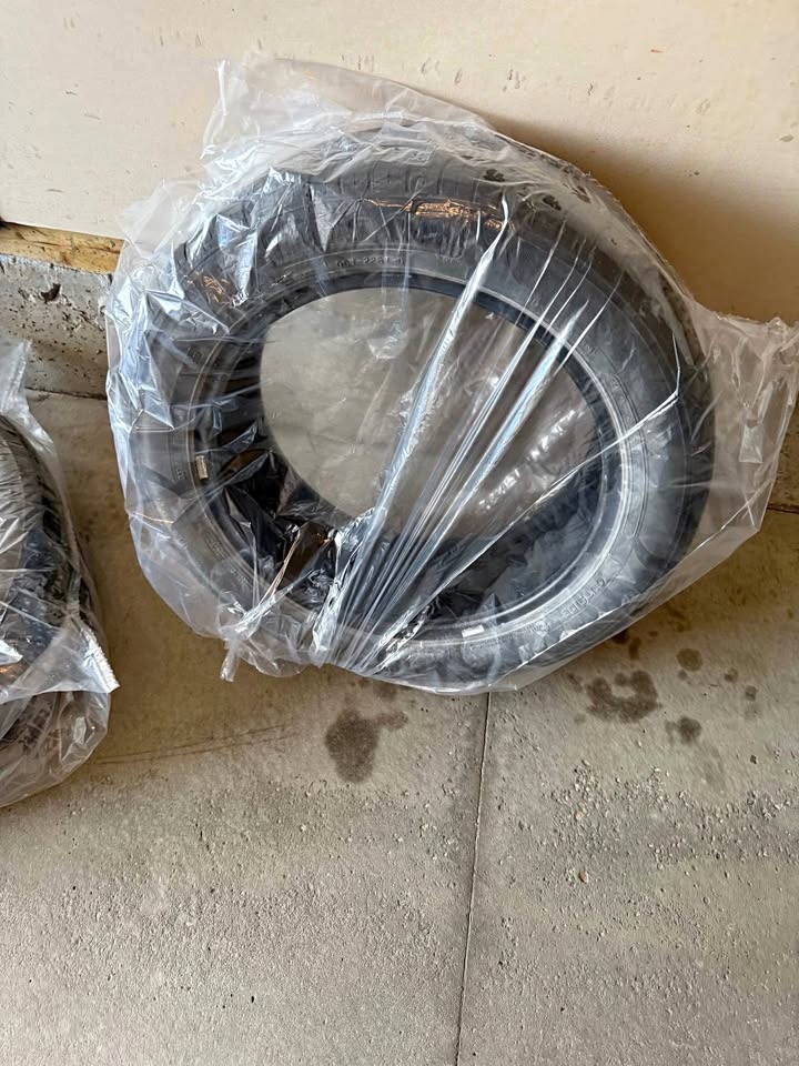 Tire 215/55 r17