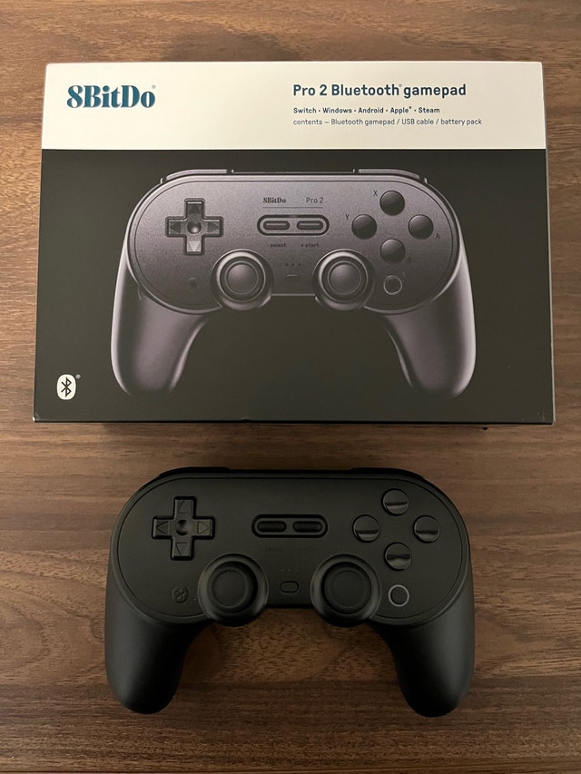 8Bitdo Pro 2 controller