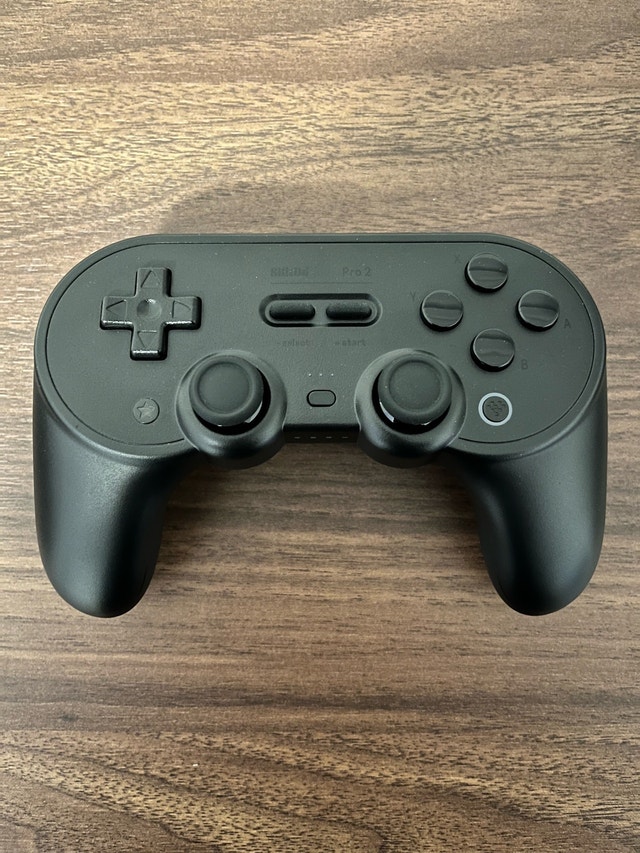 8Bitdo Pro 2 controller - photo 2