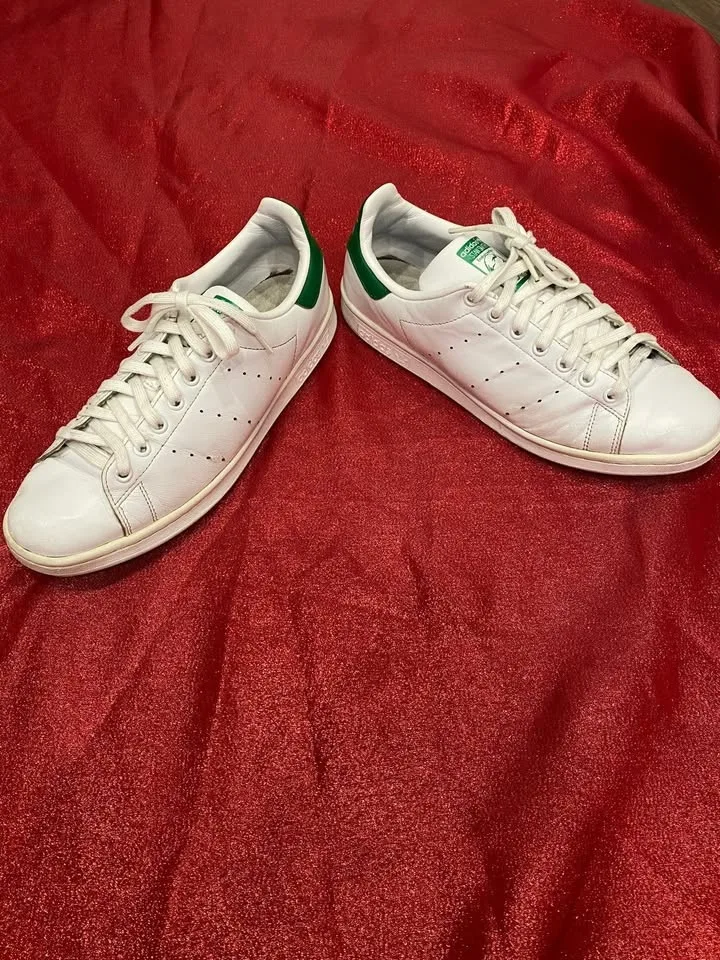 Adidas Stan Smith – Excellent Condition – Size 10.5 US image indicator(4)