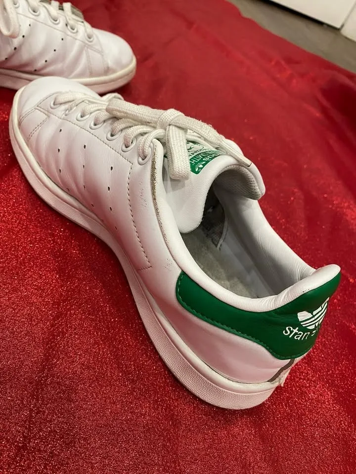 Adidas Stan Smith – Excellent Condition – Size 10.5 US image indicator(6)