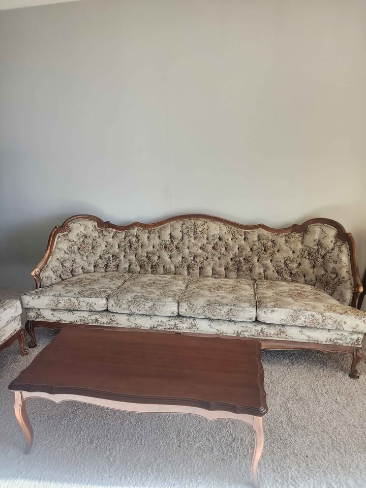 Sofa set with armchair and table - photo 3