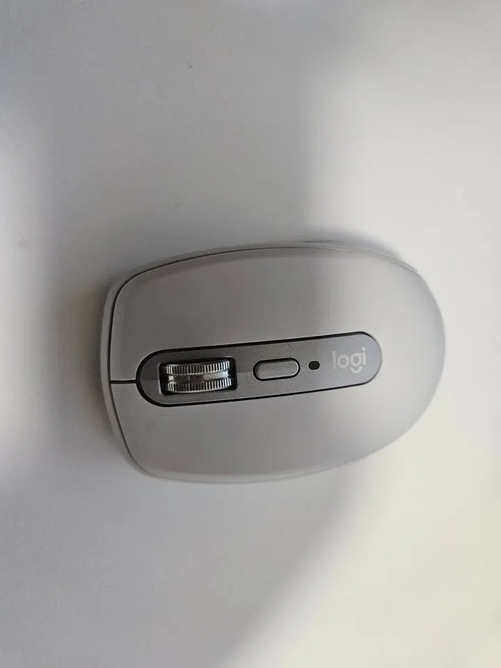 Logitech MX Anywhere 3 mouse image indicator(2)