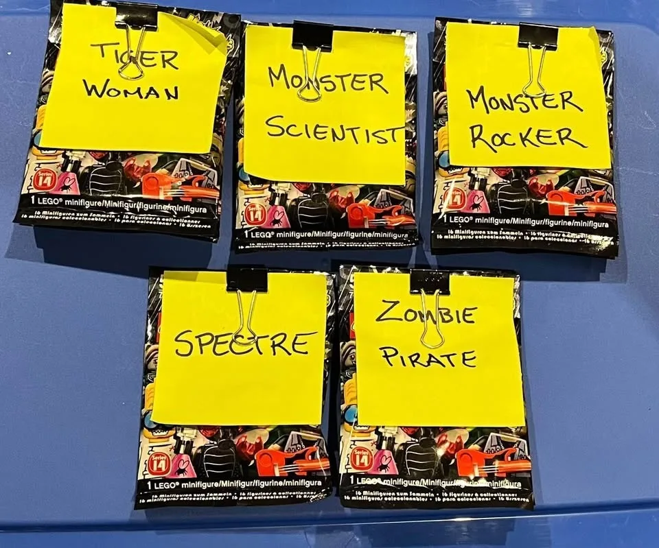 LEGO CMF series 14 71010 - Minifigures Sealed Guaranteed image indicator(4)