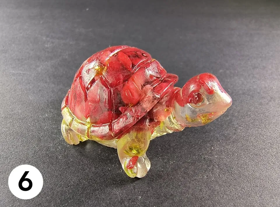 Natural Crystal and Resin Turtle Figurine image indicator(6)