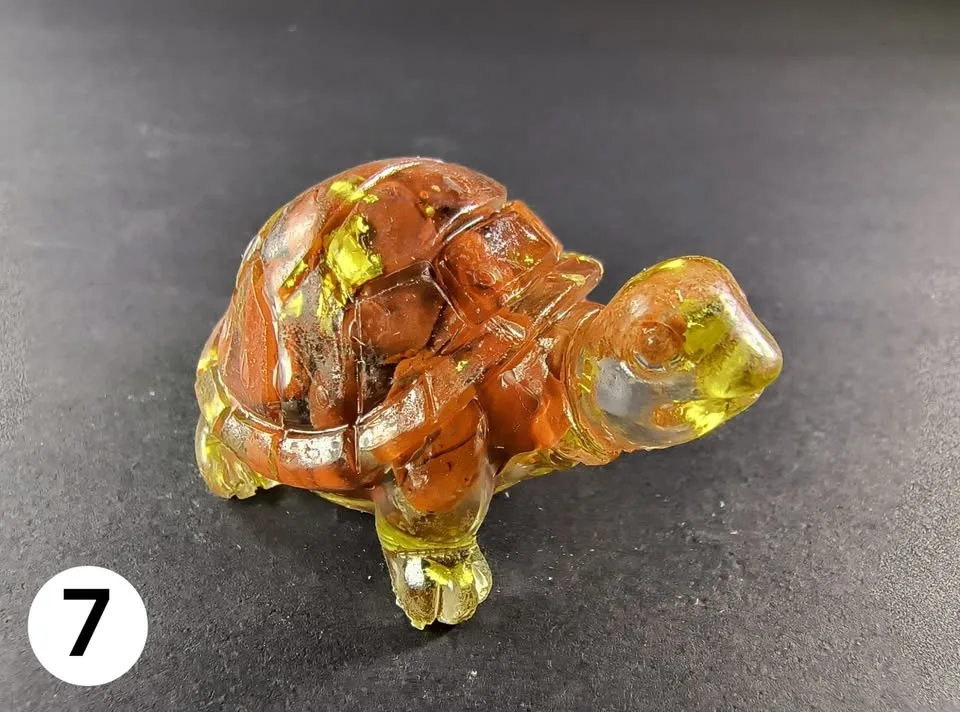 Natural Crystal and Resin Turtle Figurine image indicator(7)