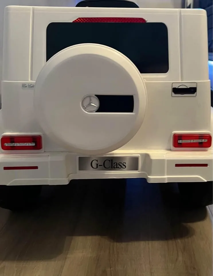 1 seater kids Mercedes Benz g500 ($80/day to rent & $200 for sal image indicator(3)