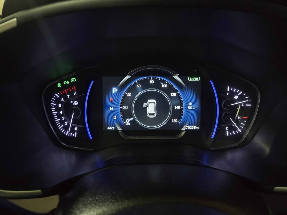 2020 Hyundai Santa Fe · 2.4 Limited Sport Utility 4D - photo 4