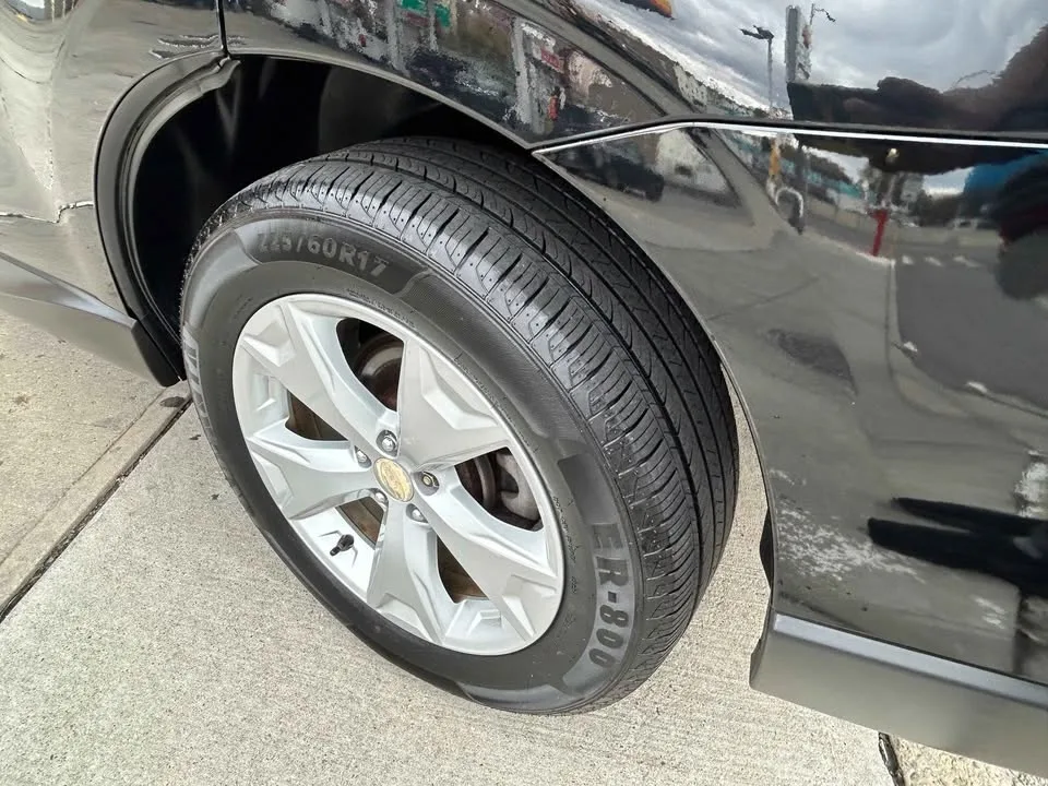 2015 Subaru Forester · 2.5X Sport Utility 4D image indicator(4)