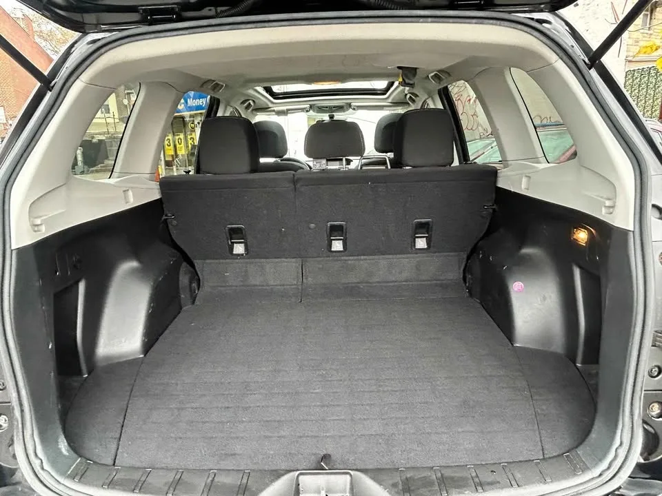 2015 Subaru Forester · 2.5X Sport Utility 4D image indicator(9)