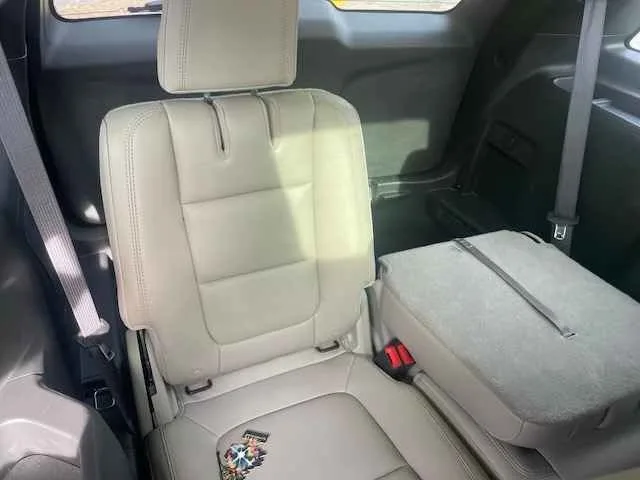 2013 Ford Explorer · XLT Sport SUV 4D image indicator(10)