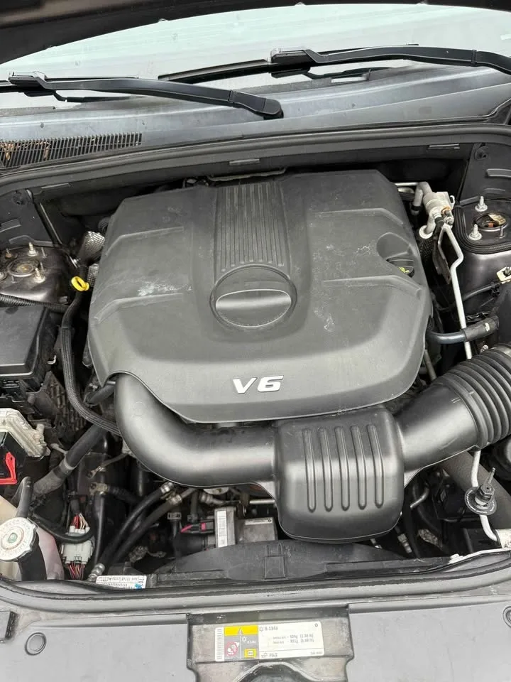 2014 Jeep Grand Cherokee · Laredo Sport Utility 4D image indicator(7)