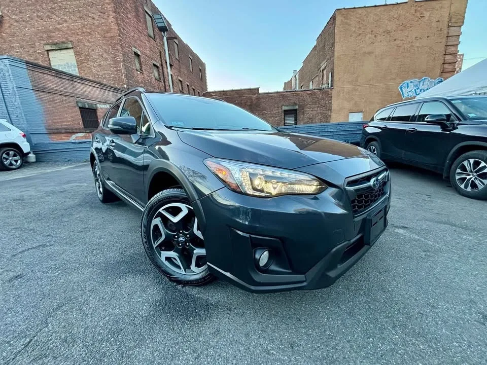 2019 Subaru Crosstrek · Limited Sport Utility 4D image indicator(7)