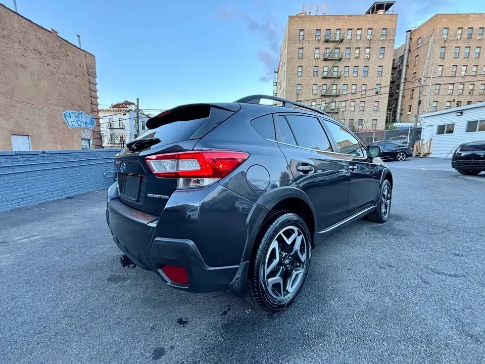 2019 Subaru Crosstrek · Limited Sport Utility 4D image indicator(8)