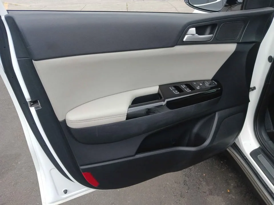 2018 Kia Sportage EX image indicator(7)