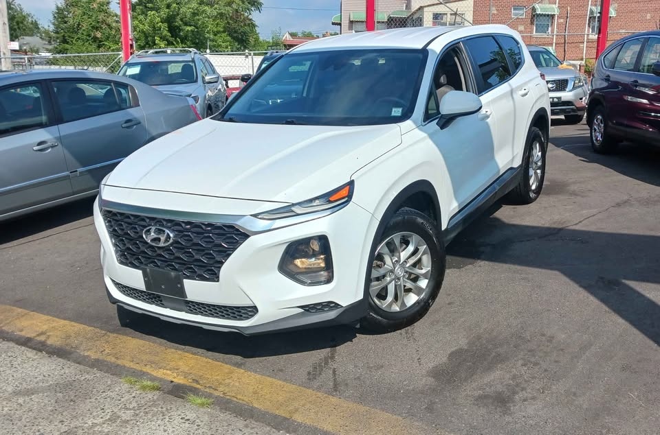 2019 Hyundai Santa Fe 2.4 SE - photo 2