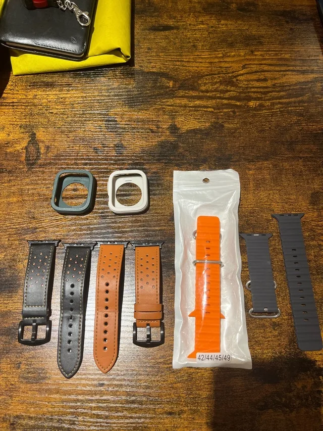 Apple Watch Accessories - Series 9, 8, 7 - Watch Bands & Cases