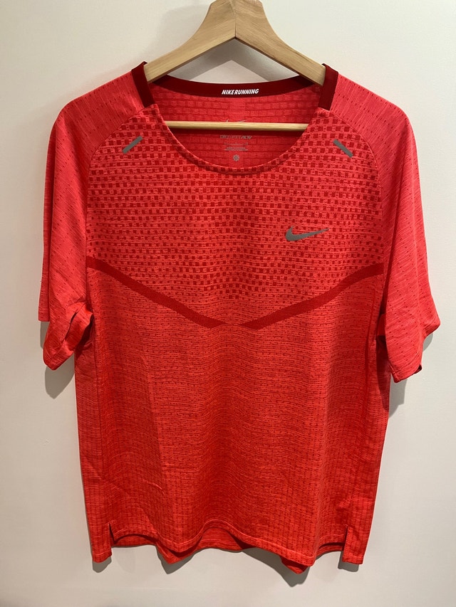 Nike & North Face Running Shirts - Size L - LIKE NEW - photo 3