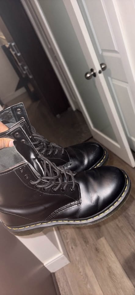 Doc martens size 10w us - photo 3