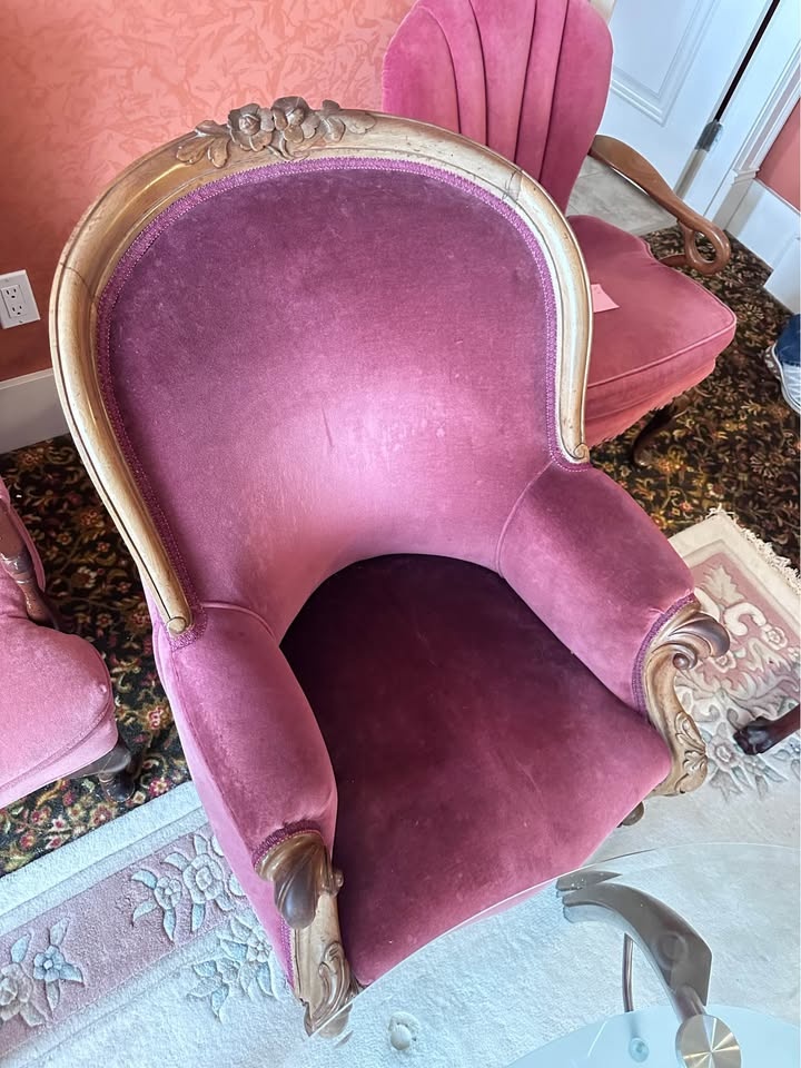 Victorian Velvet Armchair - photo 2