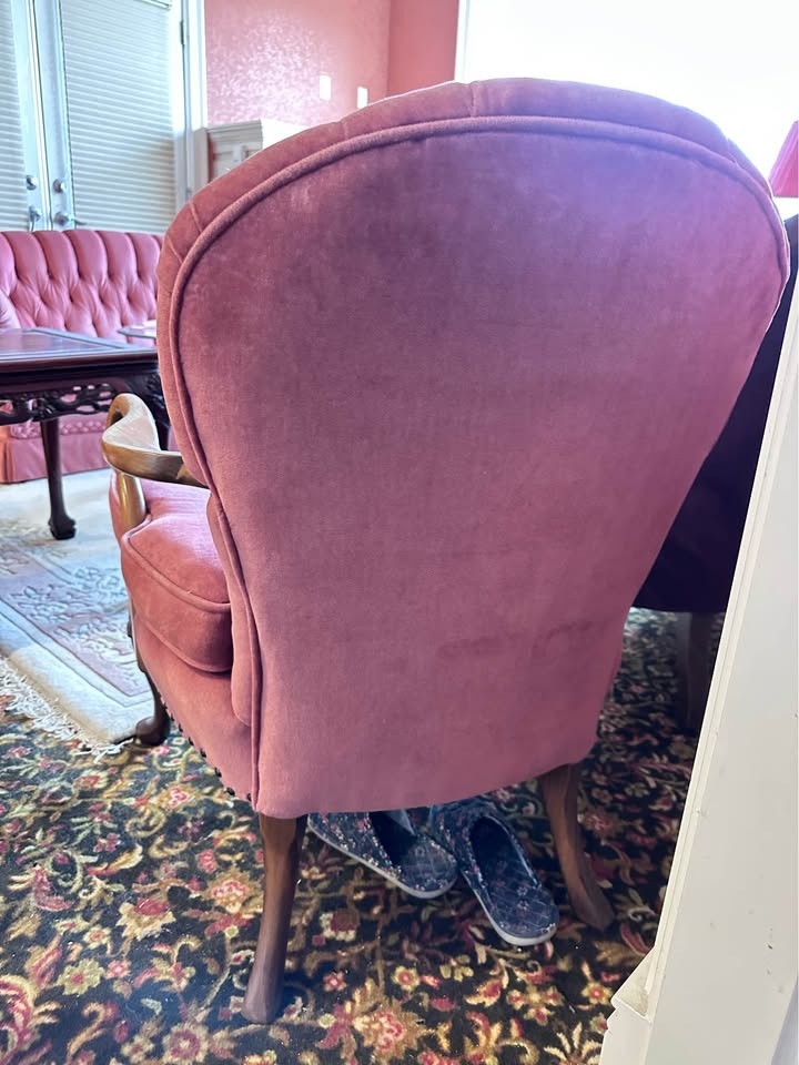 Vintage Hollywood Regency Shell-Back Accent Chair - photo 4