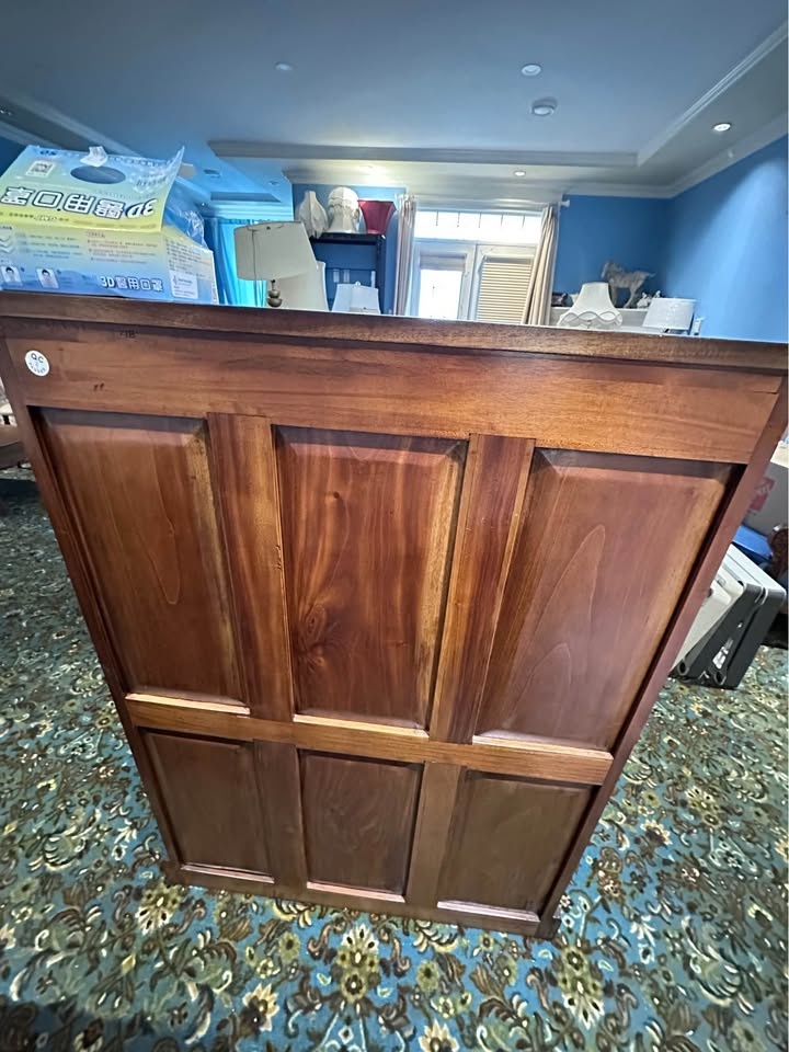 Solid Wood Bookshelf with Carved Details - photo 3