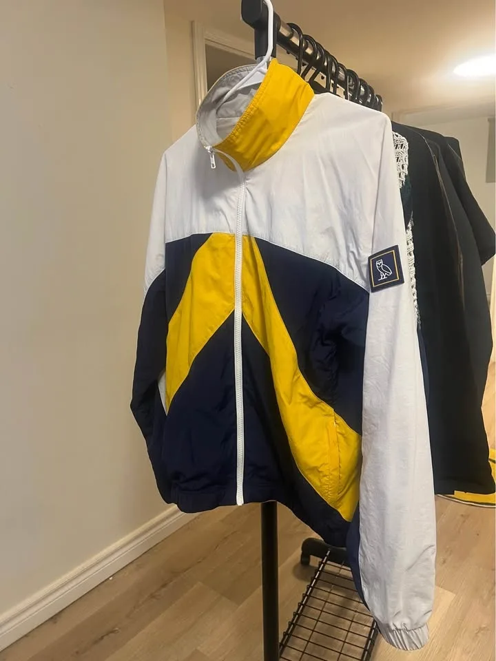 Matching Sets (OVO, ZARA and P & co.) image indicator(2)