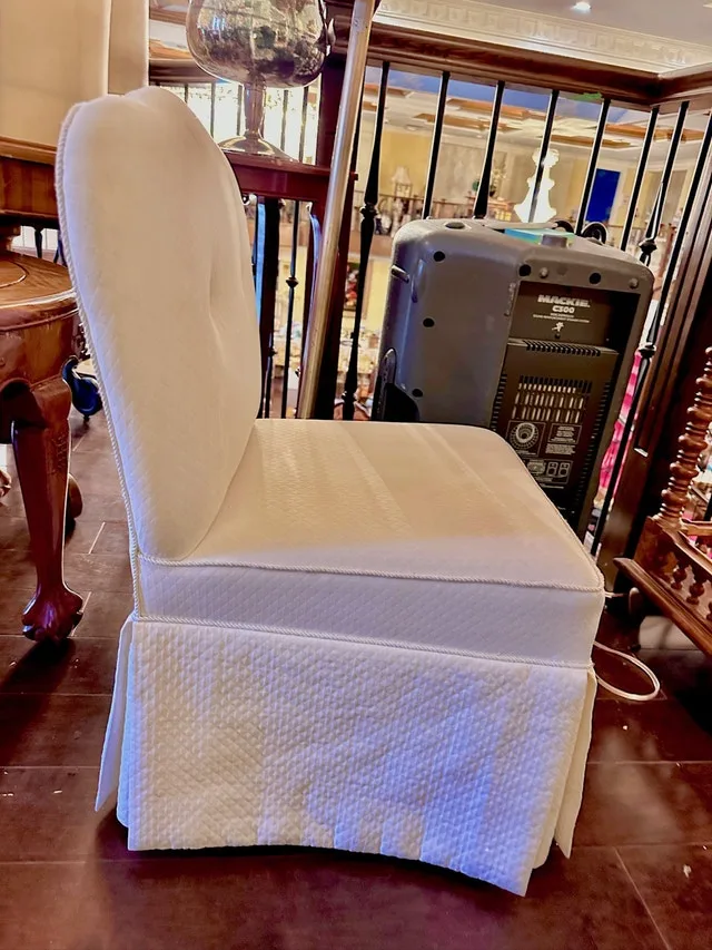 Vintage Tufted Slipper Chair image indicator(3)