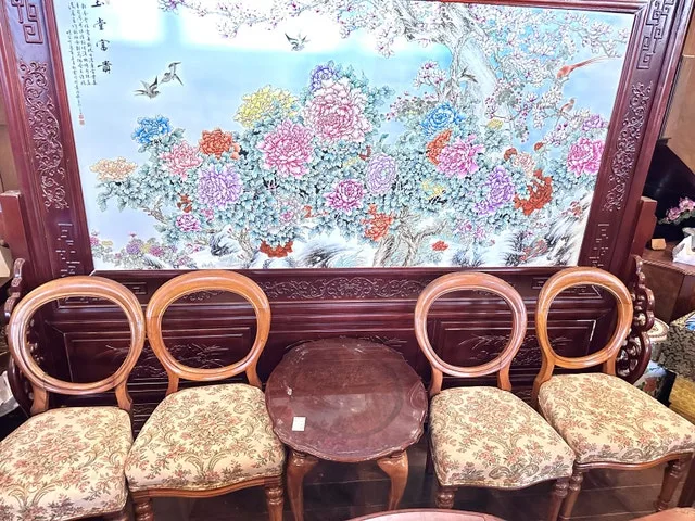 oval back wooden chairs image indicator(2)