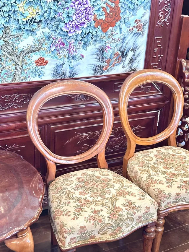 oval back wooden chairs image indicator(3)
