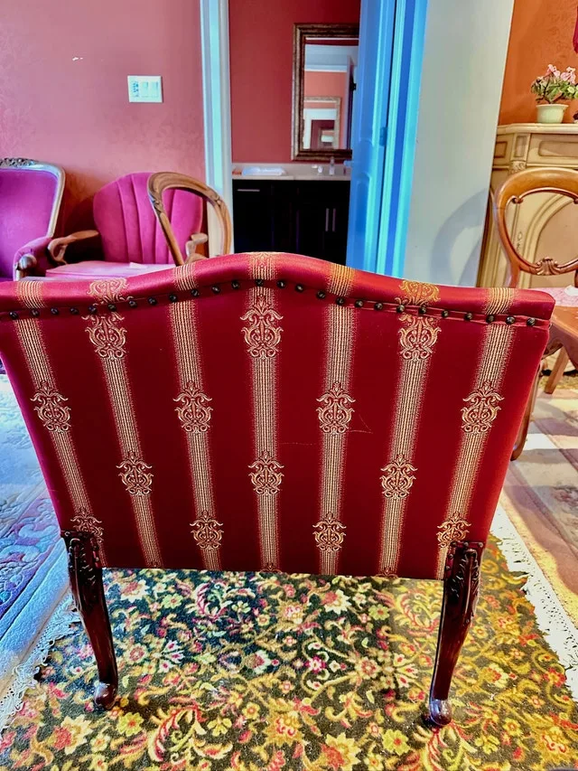 Elegant Vintage Accent Chair image indicator(3)