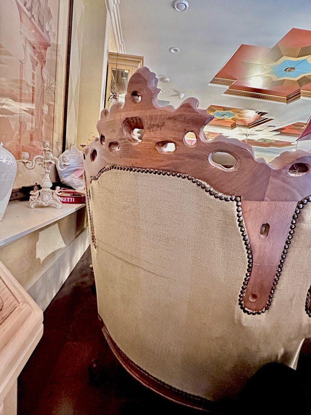 Ornate Vintage Armchair - photo 3