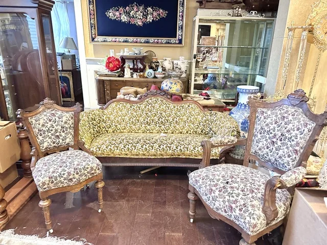 Antique Victorian Parlor Sets
