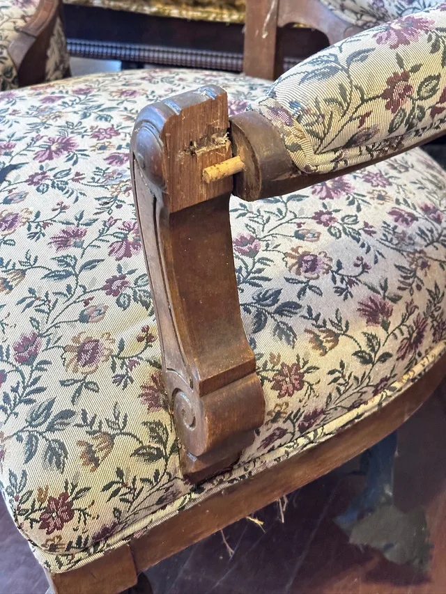 Antique Victorian Parlor Sets image indicator(4)