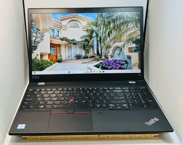 Lenovo ThinkPad T590 – i7 / 16 GB RAM / 256 GB SSD – 15.6″