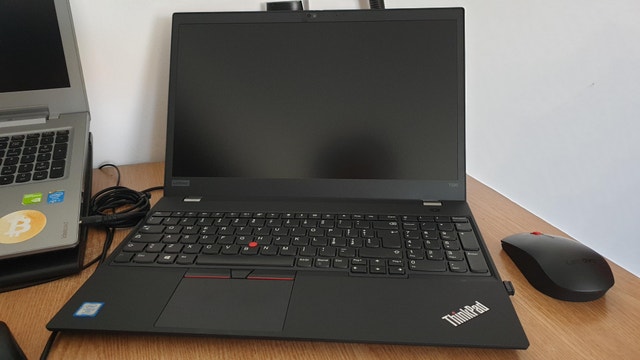 Lenovo T590 – i7 / 16GB RAM / 256GB SSD / 15.6” – $400