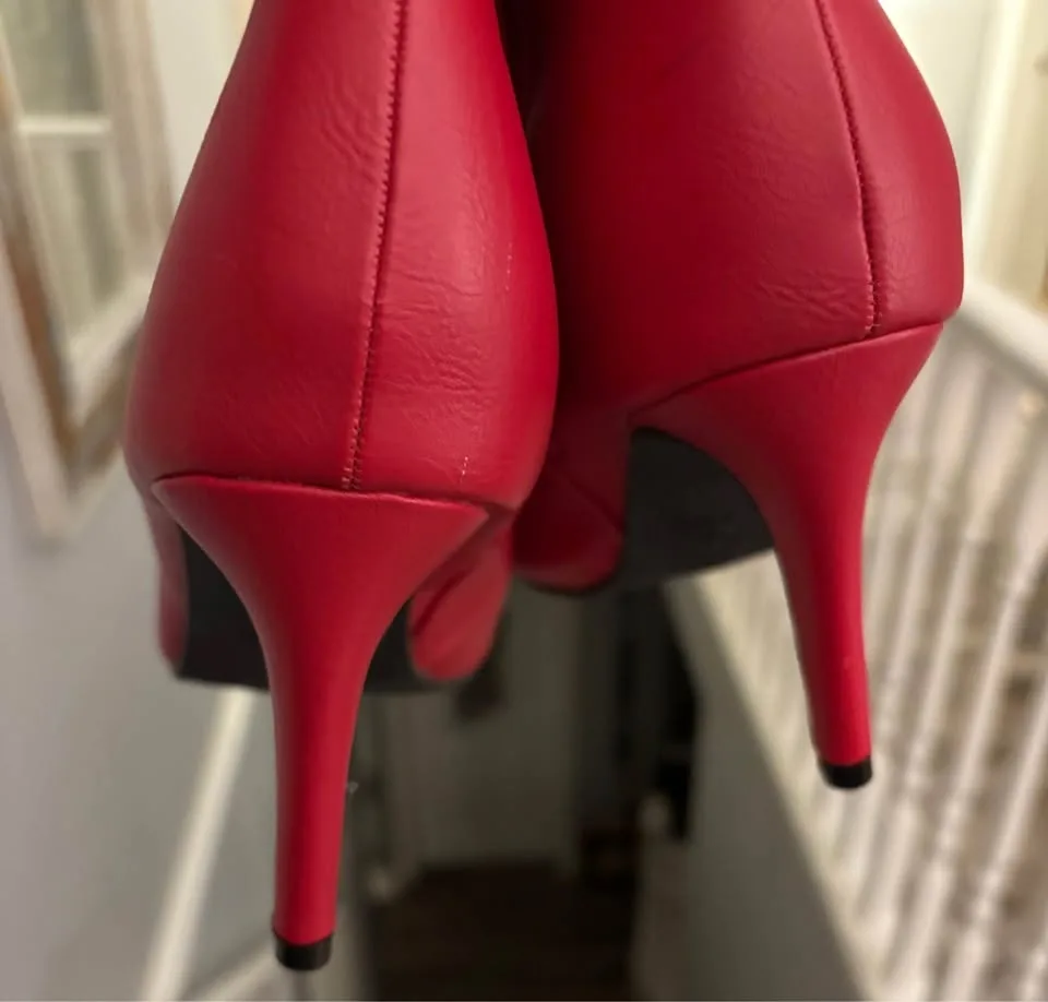 Red ankle boots Size 9, $15 firm Read description! image indicator(4)